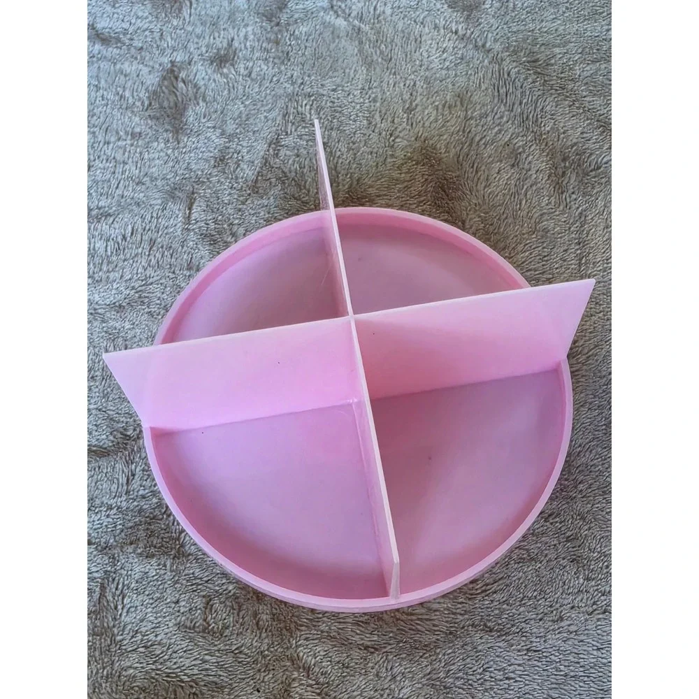 Crumbl Cookies Pink Plastic Cookie Cutter Slicer Divider 4 Section Kitchen Tool
